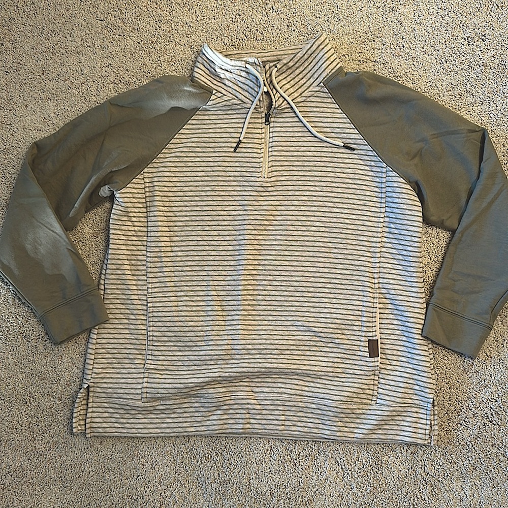 Maurice’s XL Olive Green & Cream Long Sleeve Quarter Zip with Front Pouch Pocket